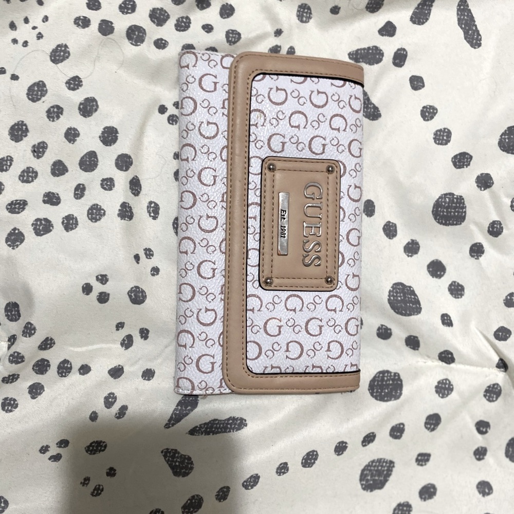 Guess Wallet